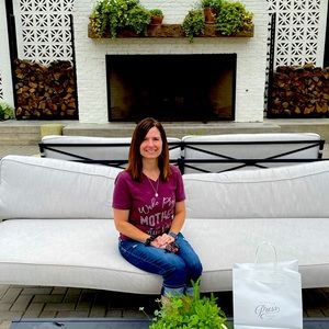 Meet your Posher, Sara